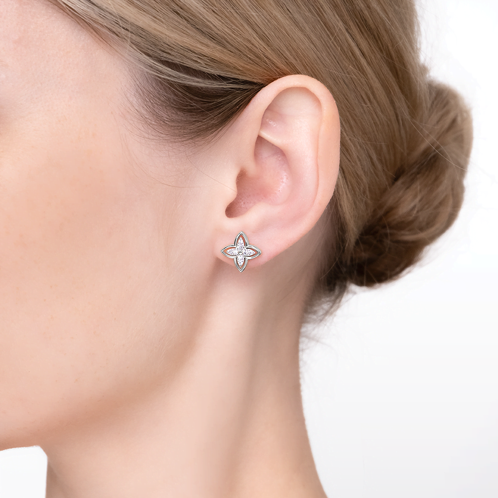 Серьги-пусеты из белого золота с фианитами