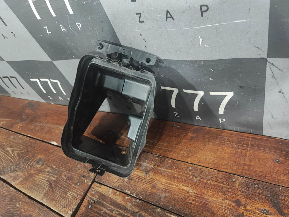 Воздуховод радиатора правый BMW 3-Series (F30) 11-20 Б/У Оригинал 51748054232