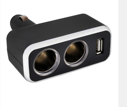 Разветвитель прикуривателя 2 гнезда + USB /1003/ Черный (SKYWAY)