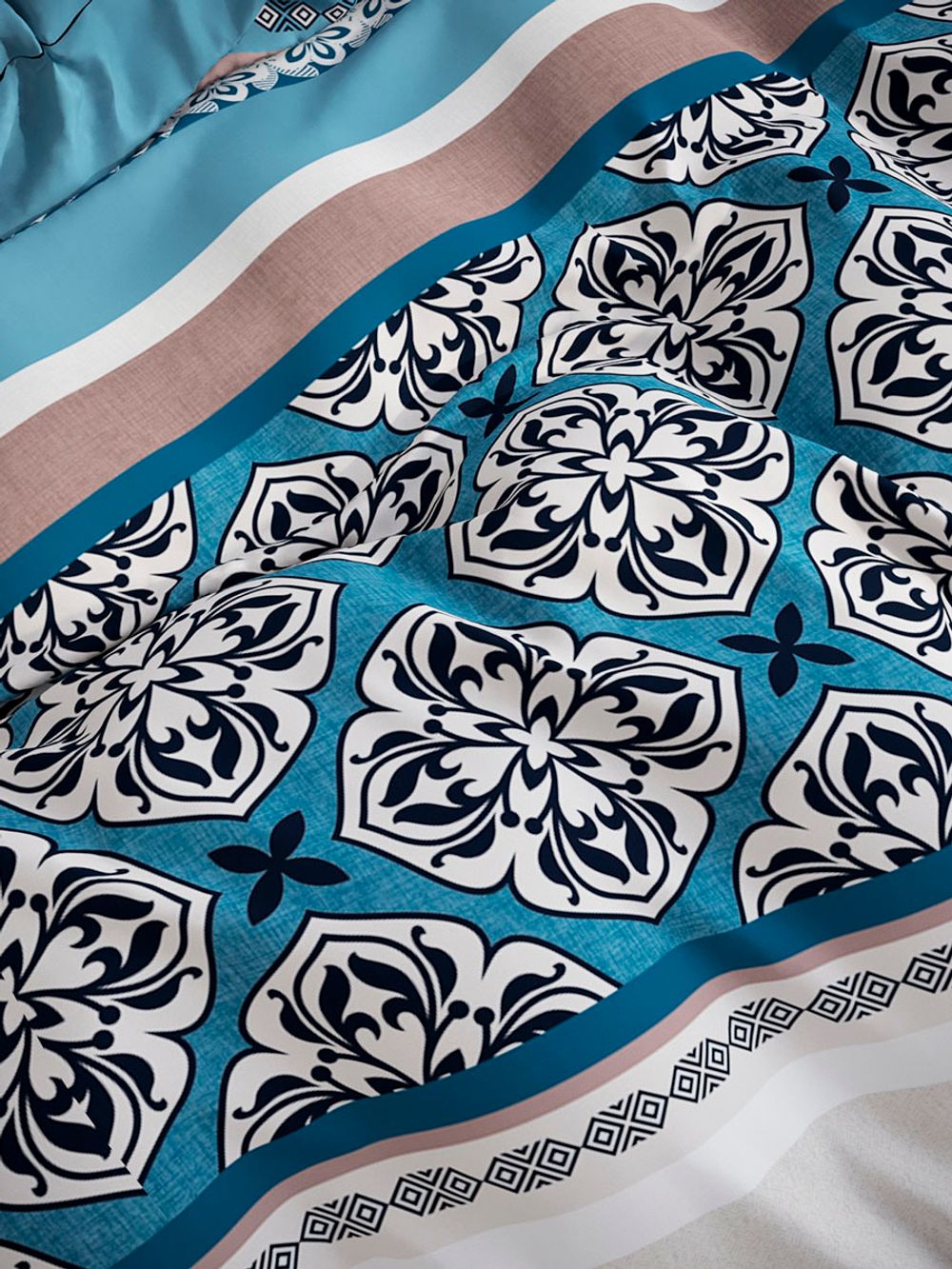 Постельное белье полисатин Simple House "Motivo" 1,5-сп Наволочка 50х70 см 1 шт Простынь 150x215 см Пододеяльник 145x215 см