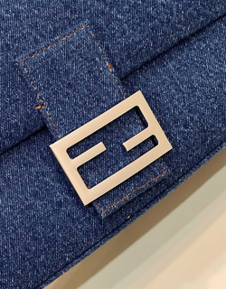 Fendi Baguette 27 cm