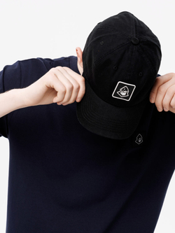 Кепка UNAFFECTED CUBE LOGO Черный