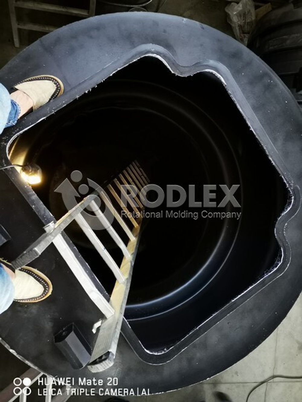 Комплектные КНС RODLEX PUMPS™ с трубной обвязкой из ПЭ DN50 без насосов. Родлекс D=1400, H=5000(1800x1800x5000см;370кг;) - арт.559863