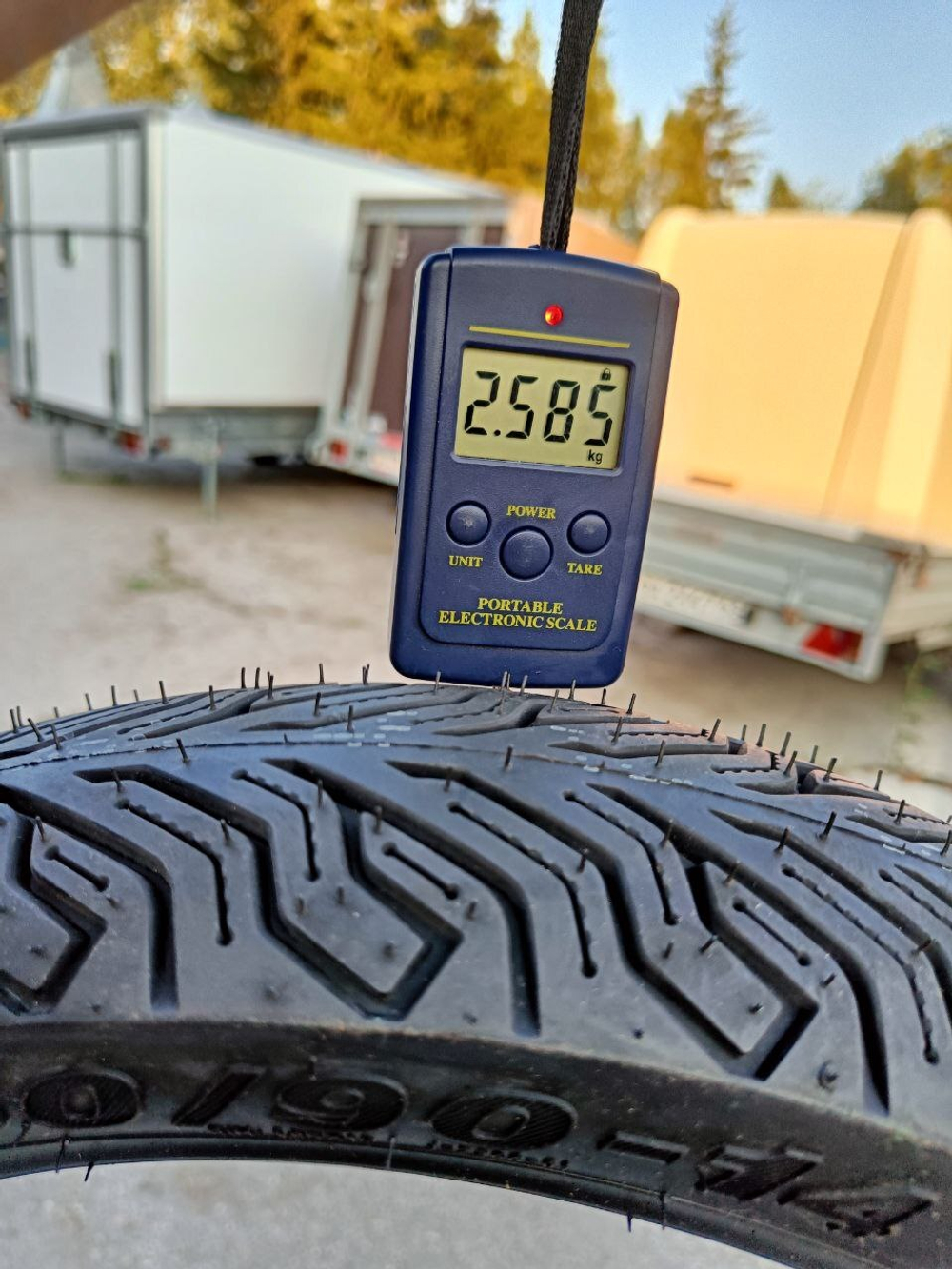 Покрышка TNT размер 80/90-14 бескамерная