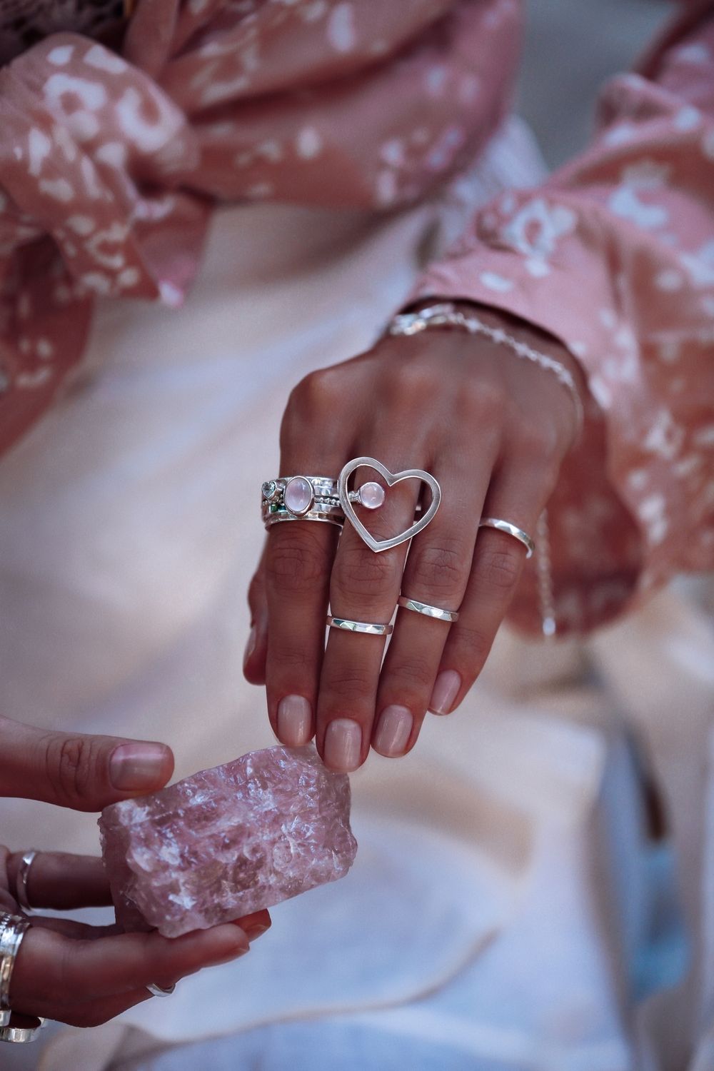 Кольцо Сердце с розовым кварце