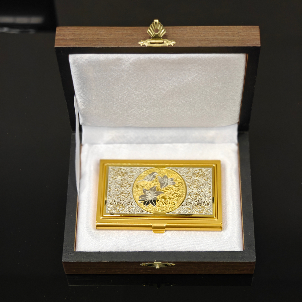 Визитница (Златоуст) "Цветы"