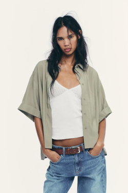 ZARA РУБАШКА ИЗ СТРУЯЩЕЙСЯ ТКАНИ С КОРОТКИМИ РУКАВАМИ, ХАКИ