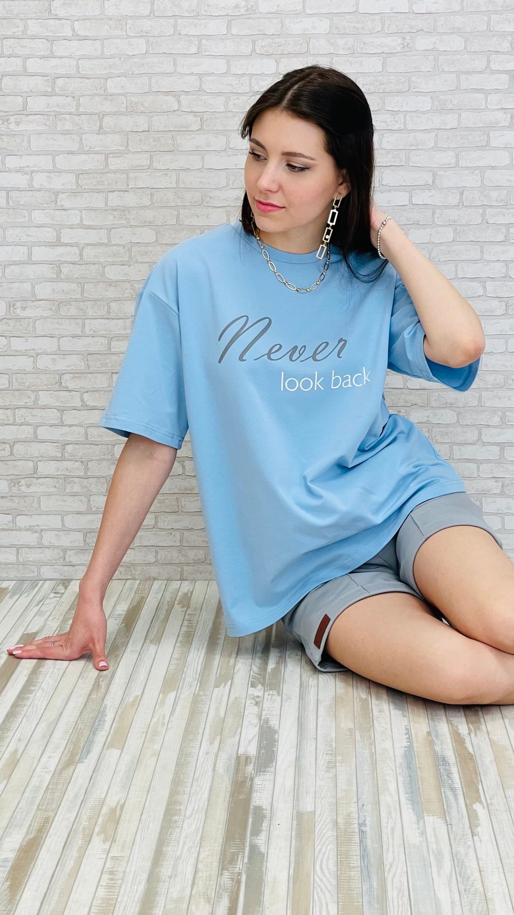 Базовая футболка в стиле oversize