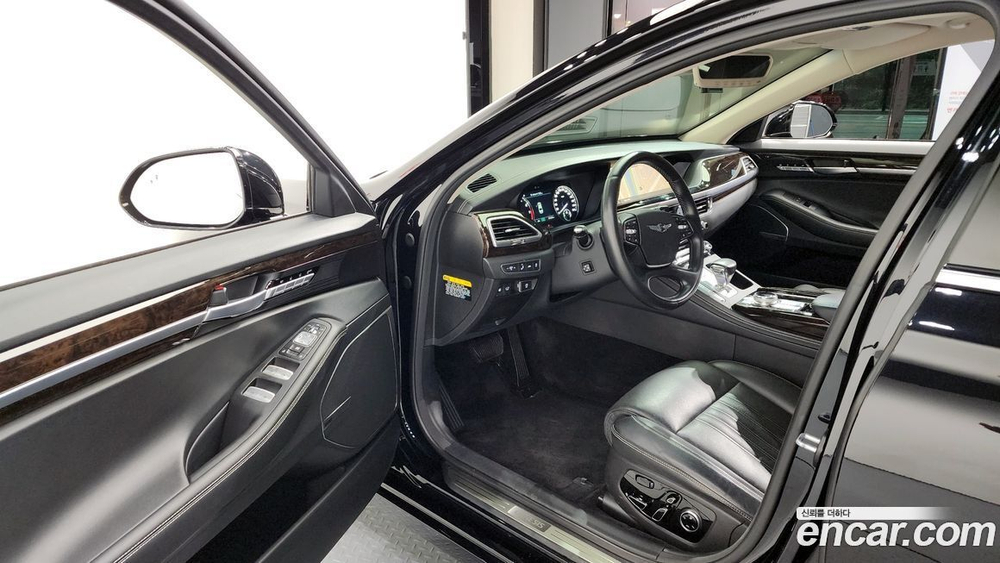 Genesis G90 3.8 (02.2020)
