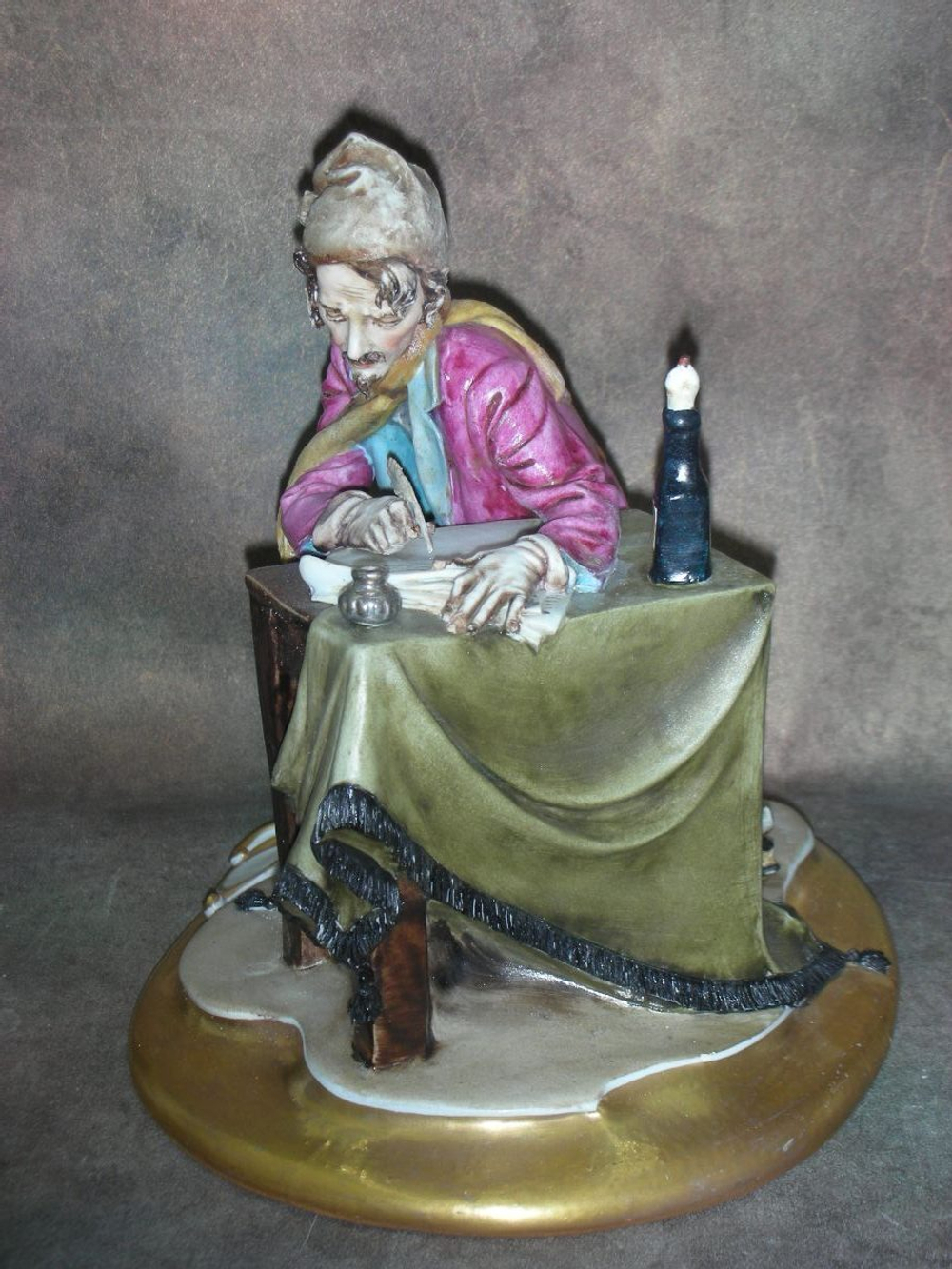 Статуэтка. Фарфор. Поэт. Capodimonte. Италия