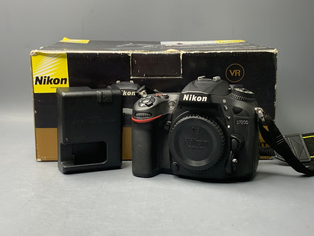 Nikon D7200 23873 кадров