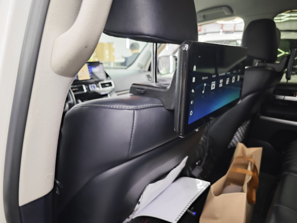 Комплект мониторов на подголовник для Lexus и Toyota - Radiola RDL-LC 1269 Black с сенсорным экраном 12,3” (1920 х 720 пикселей, Android 11, 8+128Gb, 4G)