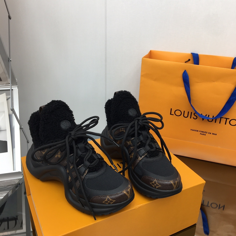Louis Vuitton Archlight