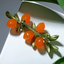 Брошь "Облепиха", цвет оранжево-зелёный в серебре