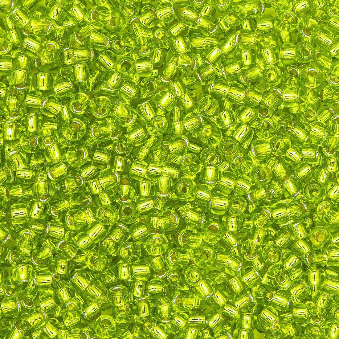 Японский бисер TOHO Round 11/0 (№24), с внутренним серебрением, прозрачный