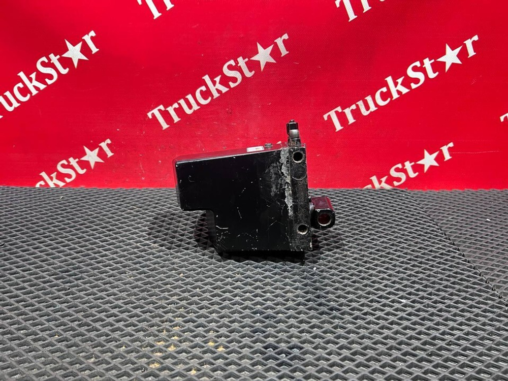 Насос подъема кабины 2016г