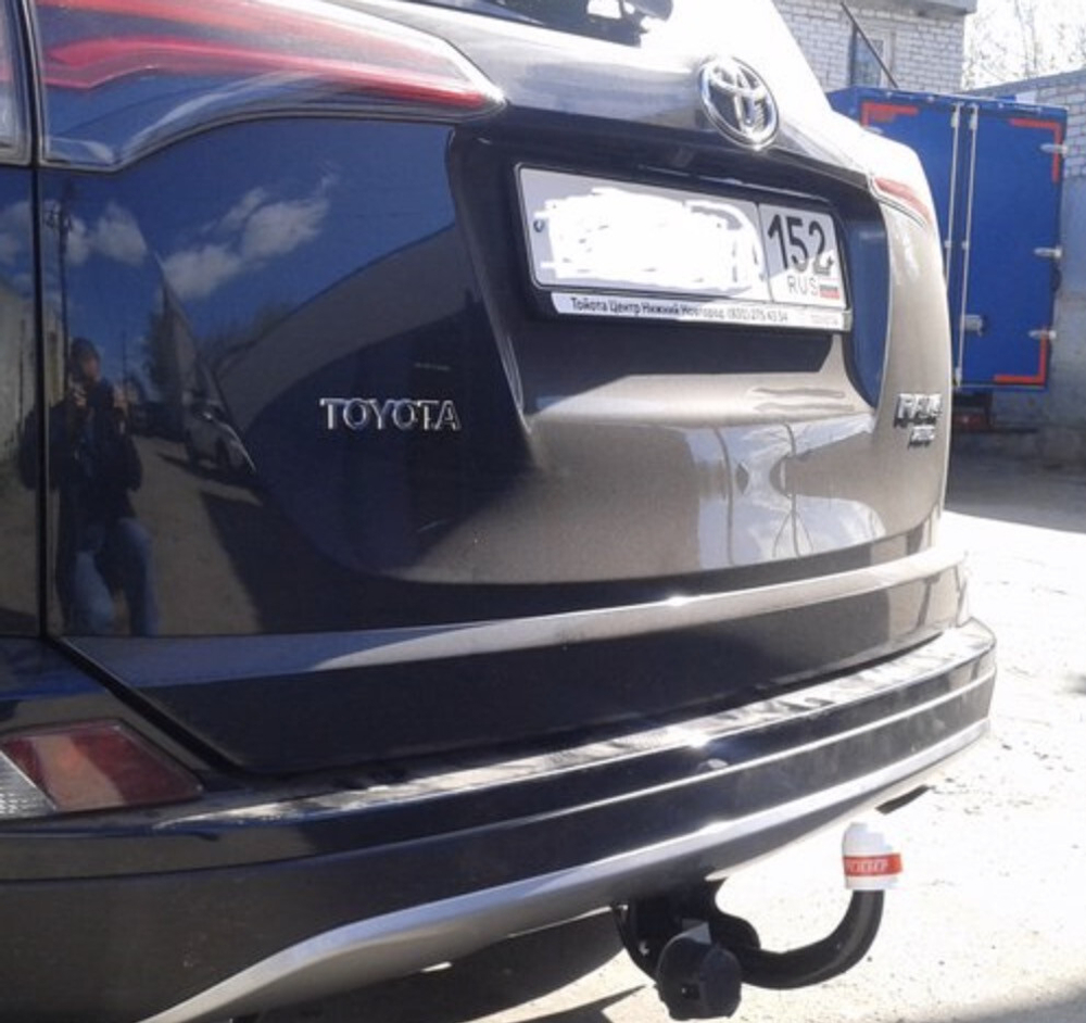 Фаркоп Toyota RAV4 2013-2019, условно-съемный,(без электрики) Трейлер.7833