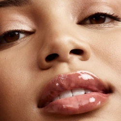 Fenty Beauty Gloss Bomb Heat Universal Lip Luminizer + Plumper Glass Slipper Heat