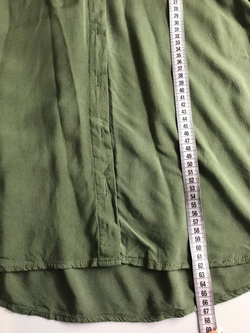 Рубашка цвета хаки из приятной мягкой вискозы 44 размер