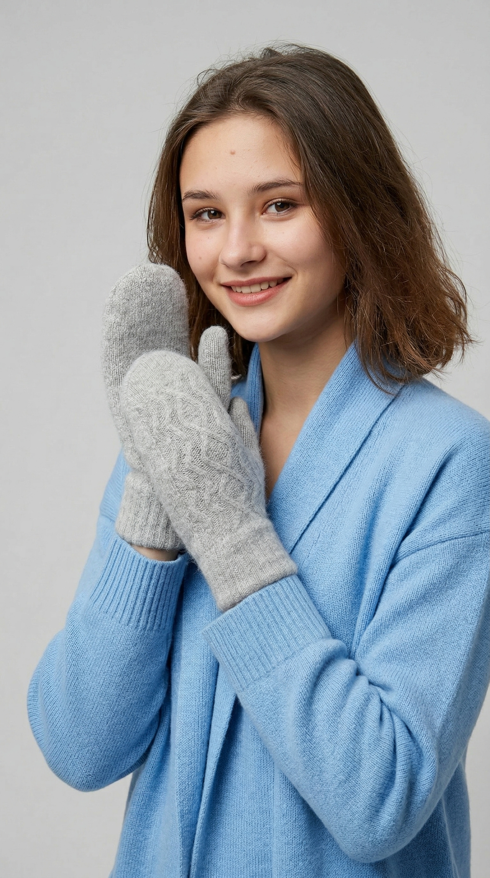 Варежки В021-03 серые