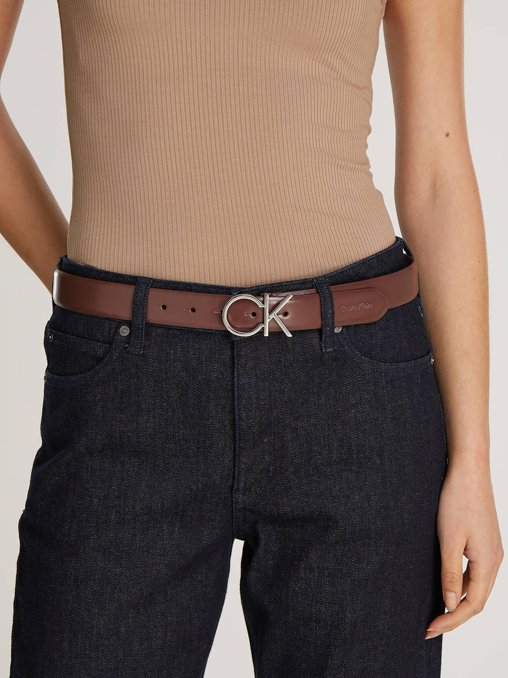 Кожаный ремень RE-LOCK Calvin Klein - коричневый(K60K610157)