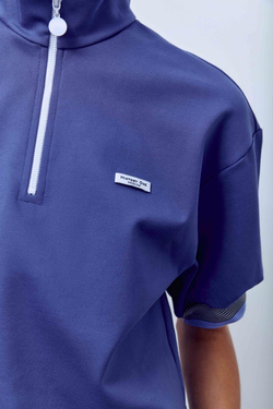 Поло на молнии с контрастными подвязами  васильковый