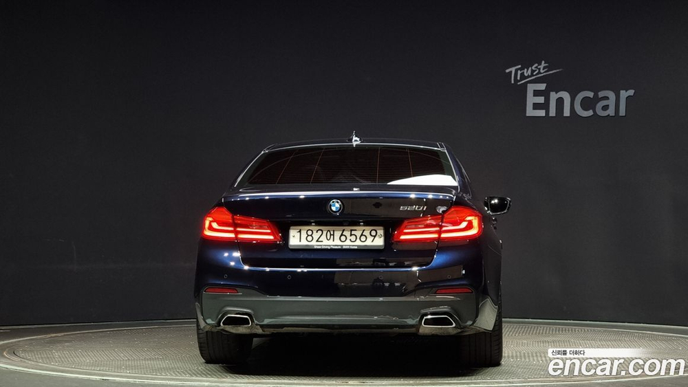 BMW 5 Series (G30) 520i M Sports (07.2020)