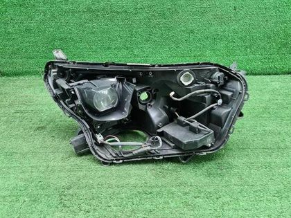 Битая Фара правая Toyota RAV4 4 CA40 (15-19) LED