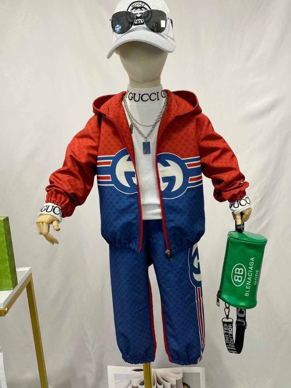 Костюм Gucci