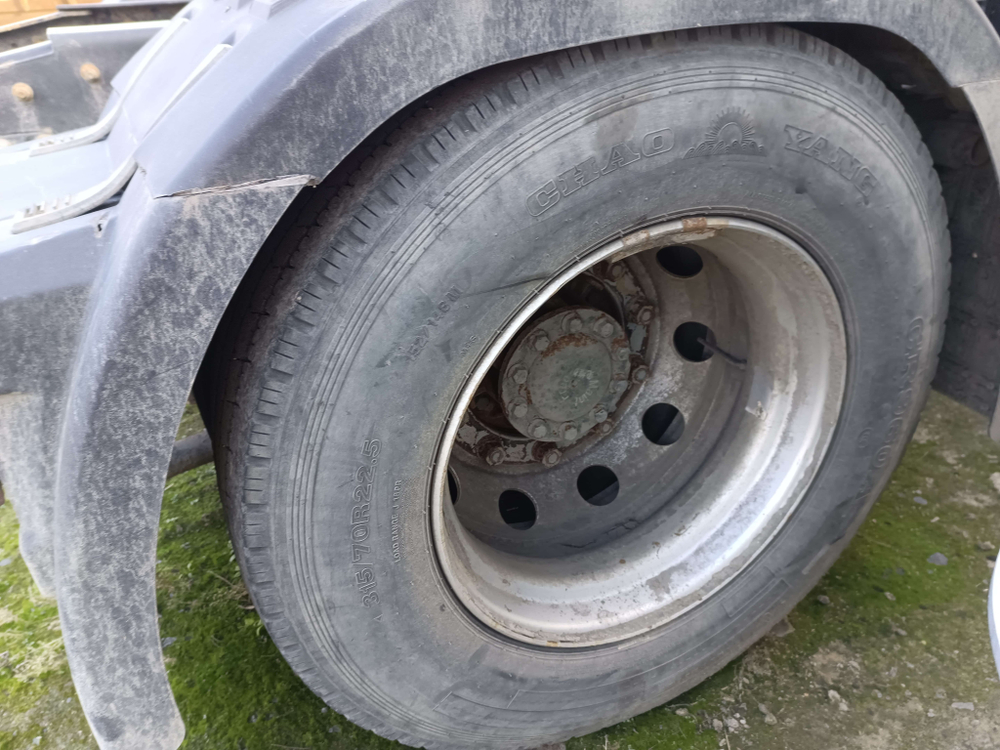 DongFeng DFH 4x2 Седельный тягач DFH4180 (Дизельный, 13,5 л, 518 л.с., АТ)