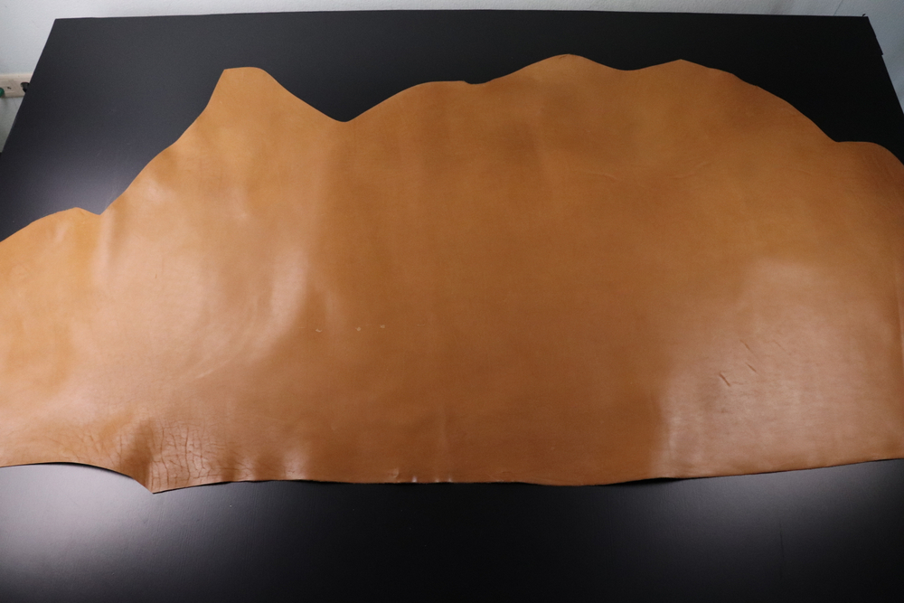 1,3-1,5 Кожа лицевая коньячная с восковой отделкой WAX 148дм² (КЛ)