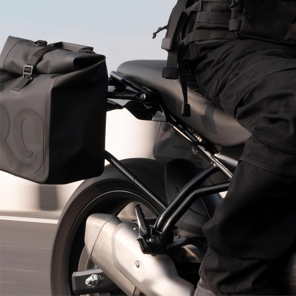 Комплект крепежа для боковых кофров Royal Enfield, черного цвета, арт. KXA00478