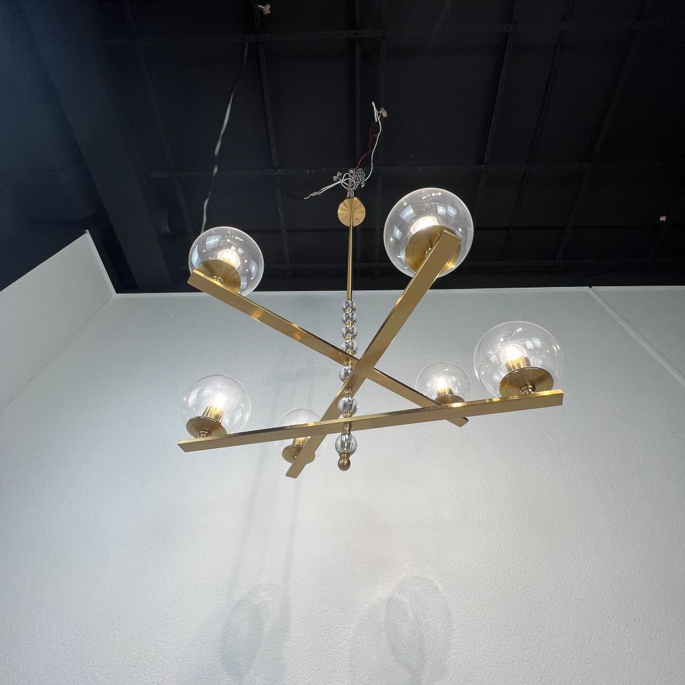 Люстра на штанге FONDO