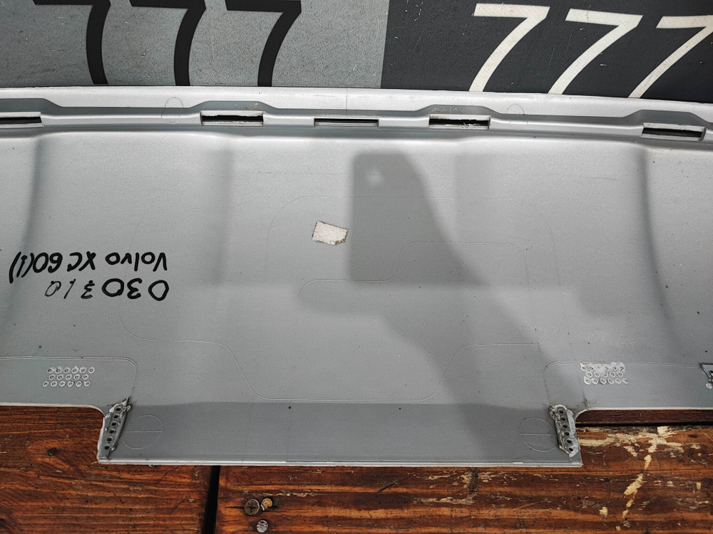 Накладка заднего бампера нижнияя Volvo XC60 1 13-17 Б/У Оригинал 31425494