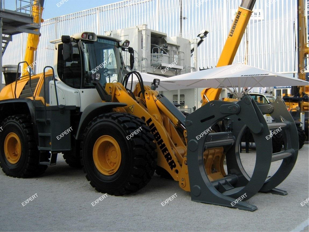 Бревнозахват на Фронтальный погрузчик Doosan