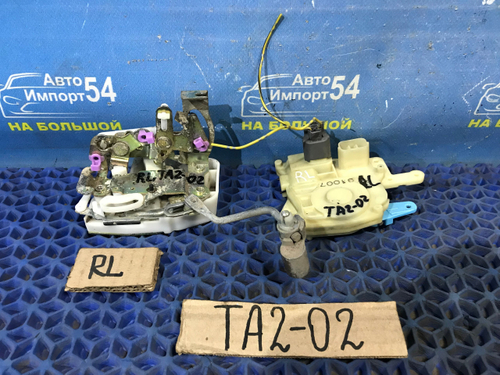 Замок двери задней левой Honda AVANCIER 2001