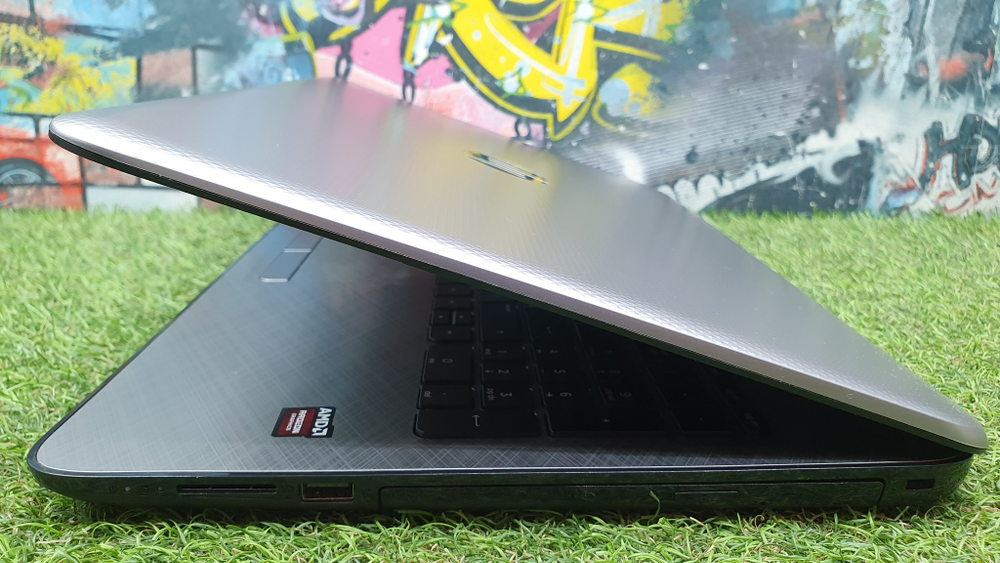 Ноутбук HP A8-7/6 Gb/M330 1Gb/ 15-af120ur (P0G71EA) Windows 10 Home