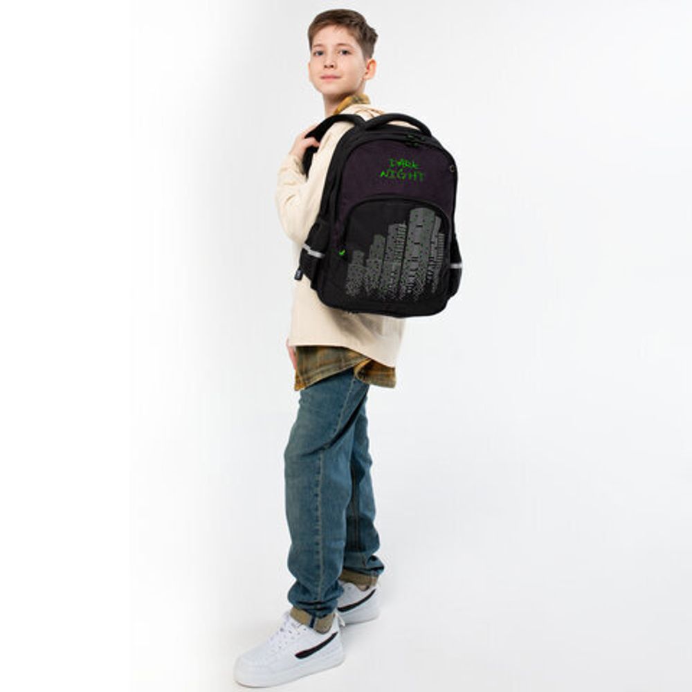 Рюкзак BRAUBERG SOFT, 2 отделения, 3 кармана, "Dark night", СВЕТООТРАЖАЮЩИЙ ПРИНТ, 40х31х15 см, 273119