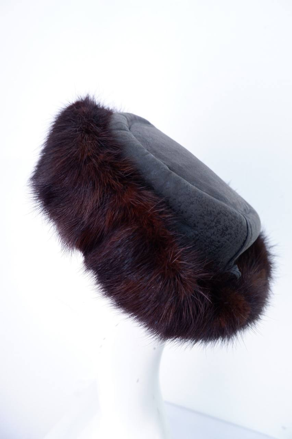 Шапка оригинального дизайна