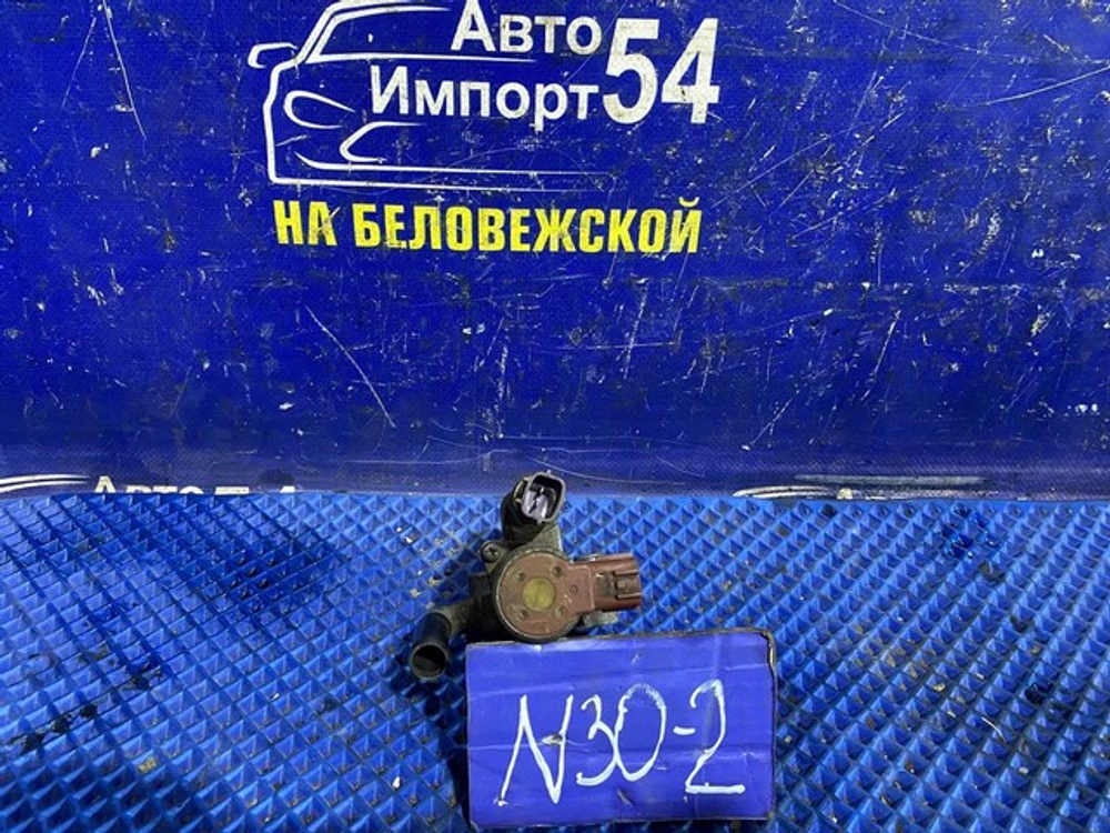 Клапан холостого хода NISSAN R'NESSA 1997
