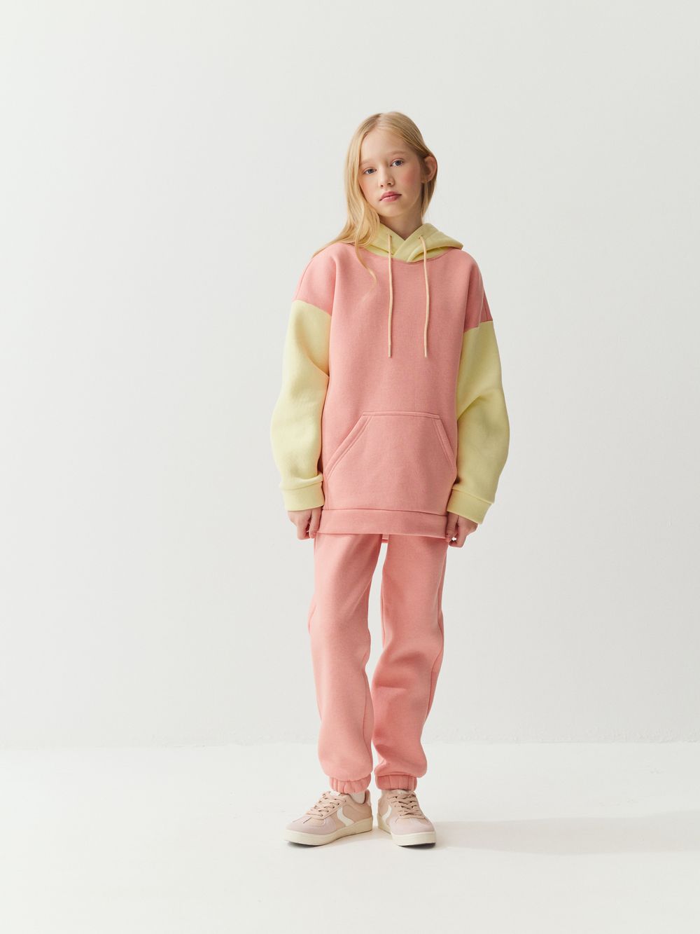 Худи колор блок "Роза/Нарцисс" утепленное 7+