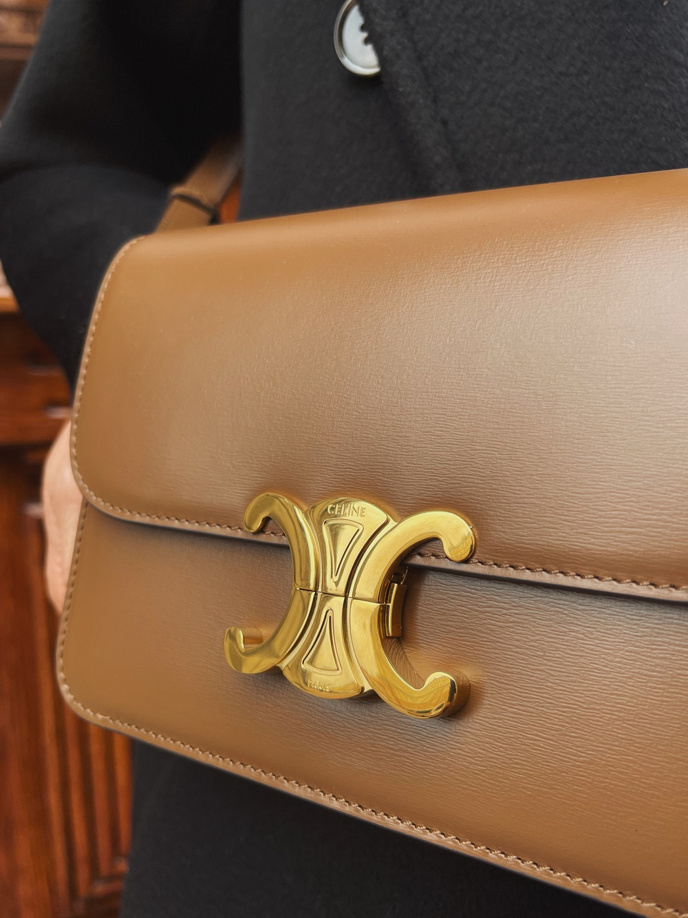 Celine Classique Triomphe