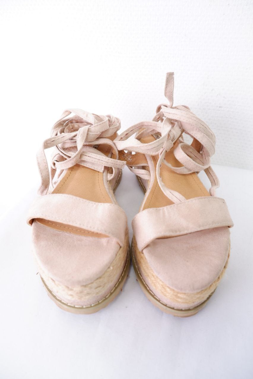 Босоножки Jumex на танкетке 38 размер