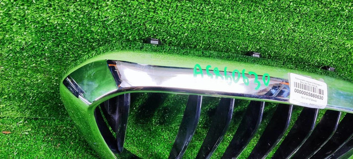 Решетка радиатора правая BMW 5er G30 (2017-2020)