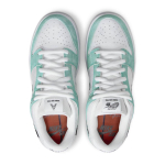 DUNK LOW SB x April Skateboards "Turbo Green"