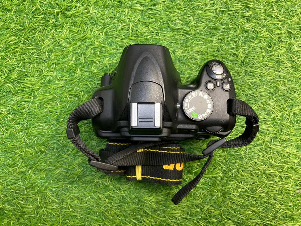 Nikon D3000 Kit 18-55mm Покупка/Продажа