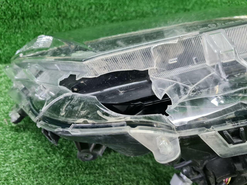 Фара левая Toyota RAV4 5 XA50 (2018-н.в.) LED