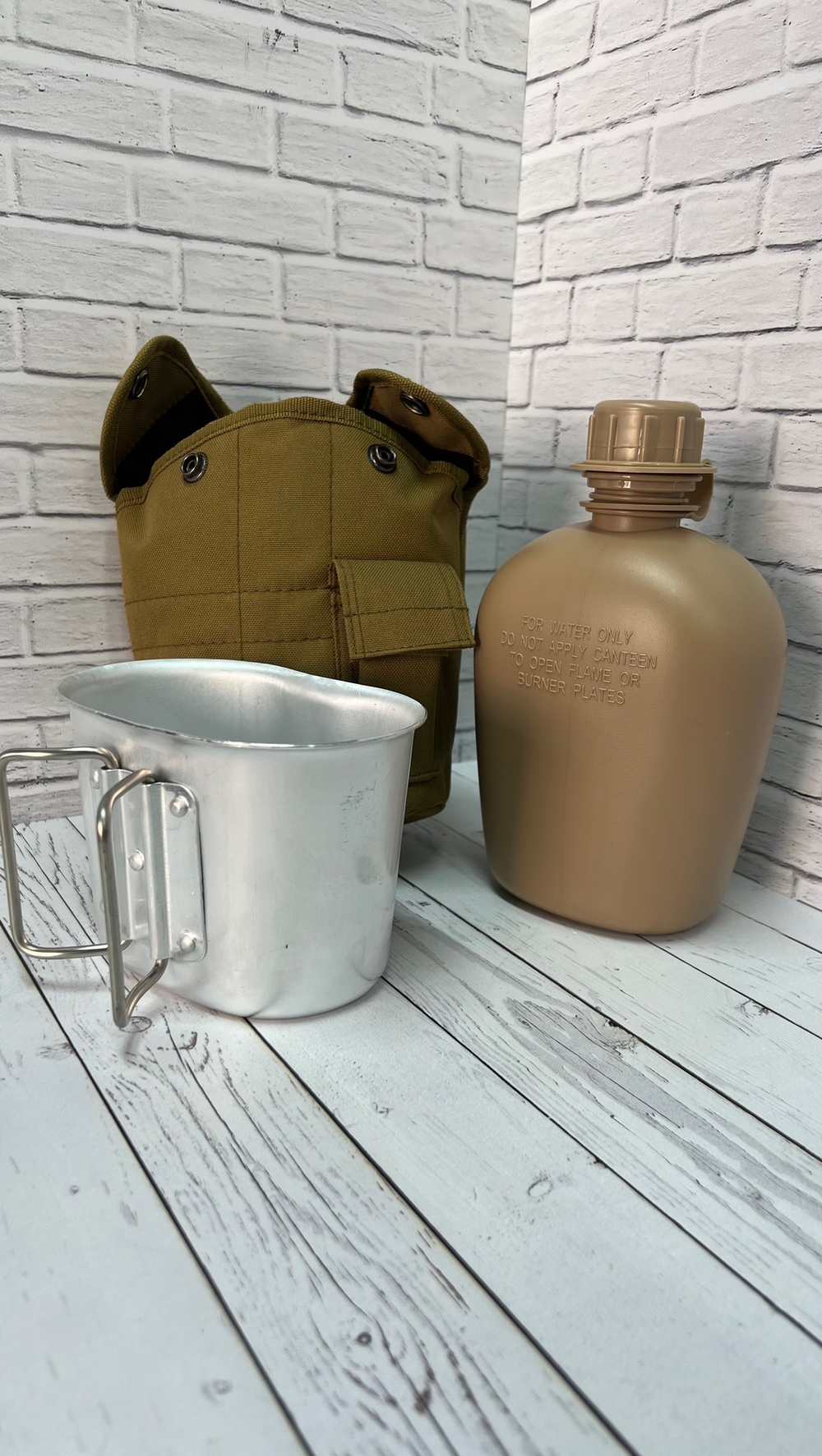Армейская фляга с котелком / песок