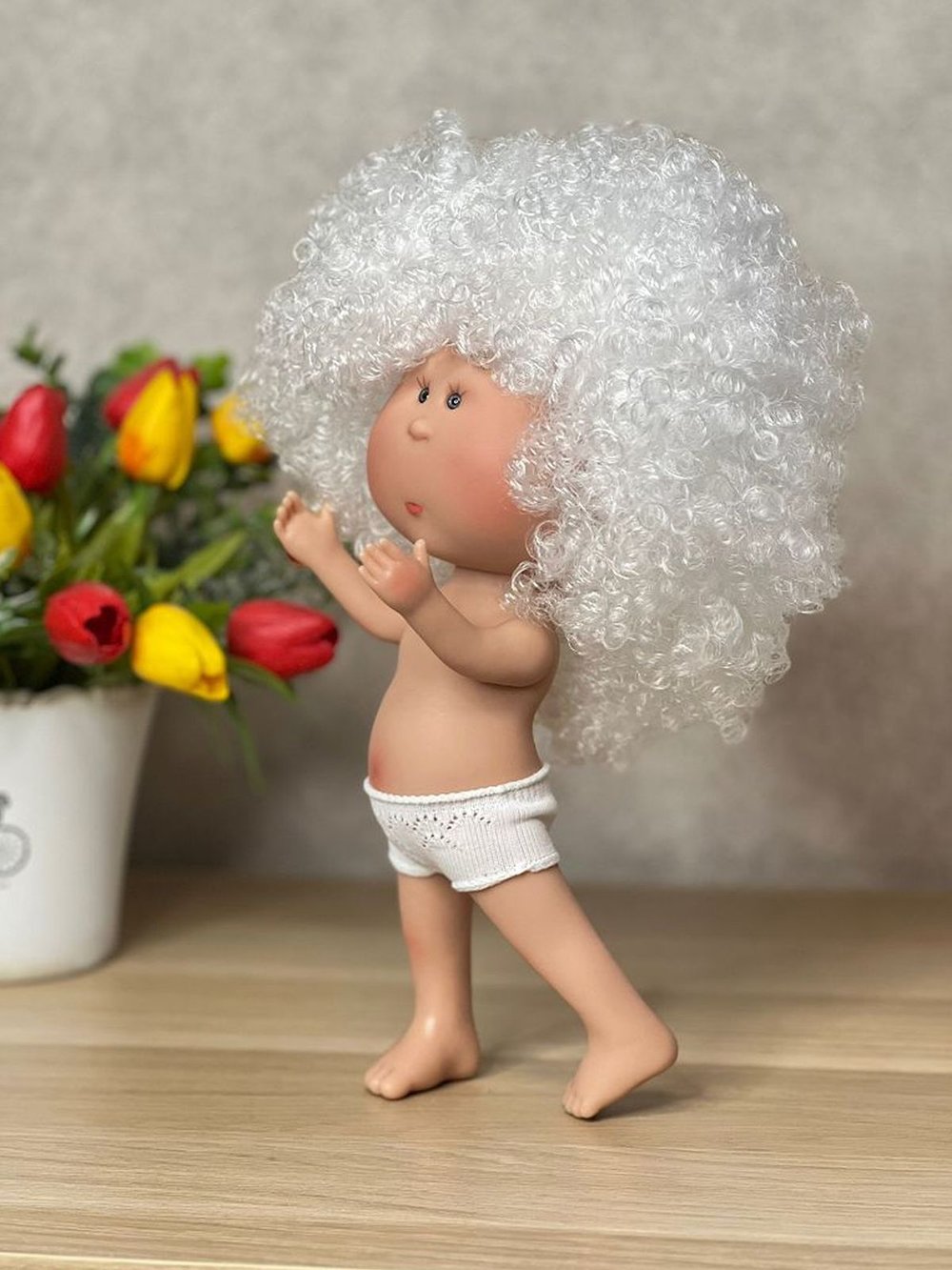 Кукла Nines виниловая 30см MIA без одежды (3000W28A)