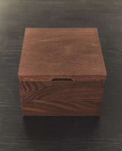 ZARA HOME КВАДРАТНАЯ ДЕРЕВЯННАЯ ШКАТУЛКА ДЛЯ ДРАГОЦЕННОСТЕЙ, КОРИЧНЕВЫЙ